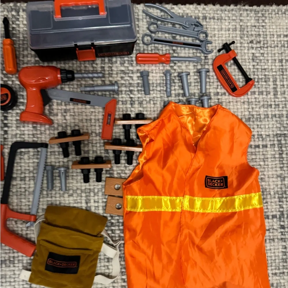 Black and Decker tools pretend play set - Picture 5 of 5